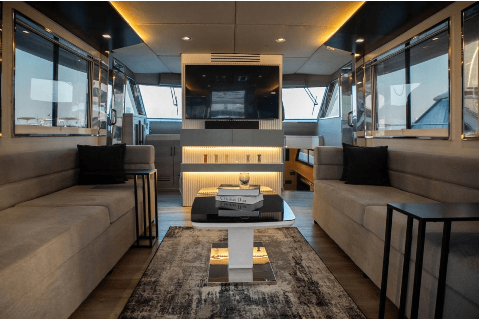 Hatteras 64ft yacht rental Dubai gallery image 2