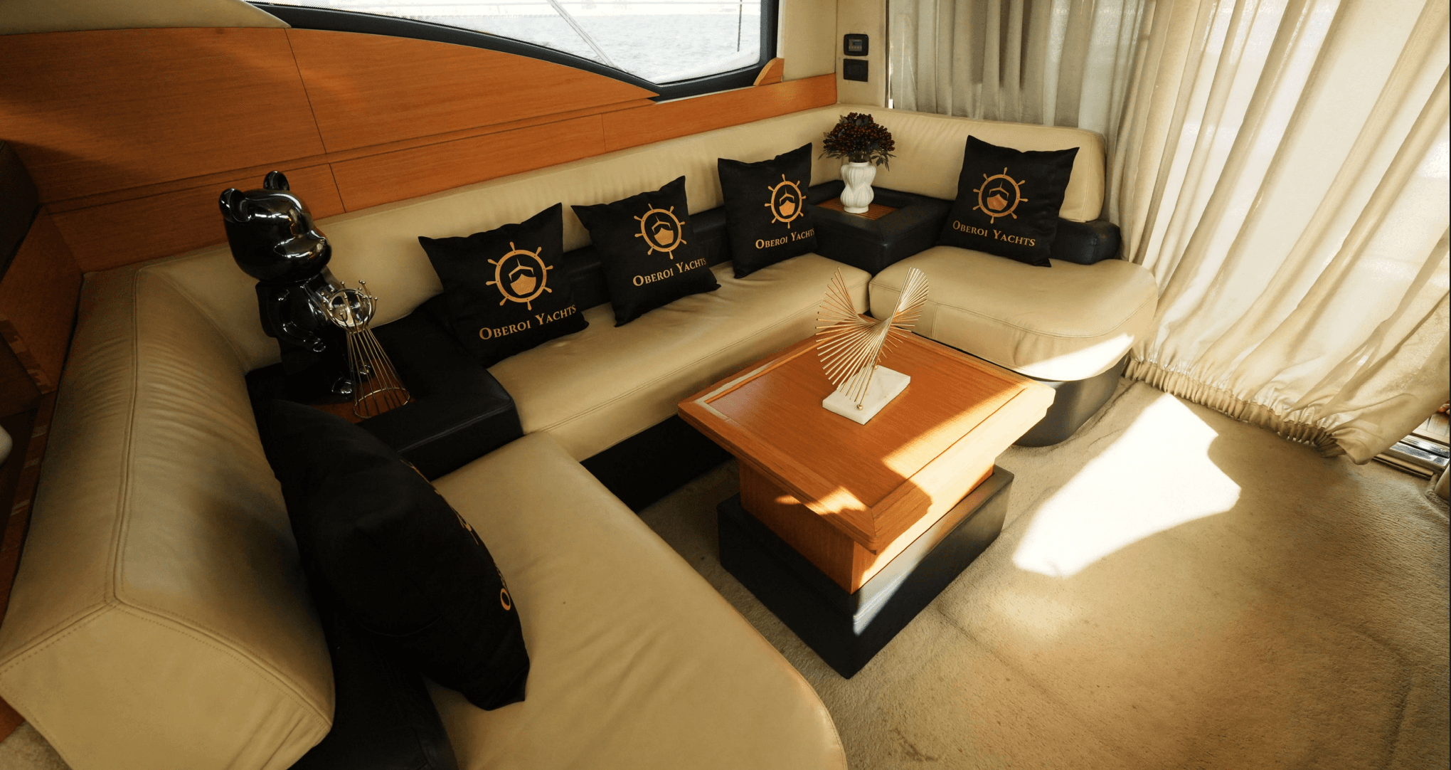 Senorita 43ft yacht rental Dubai gallery image 6