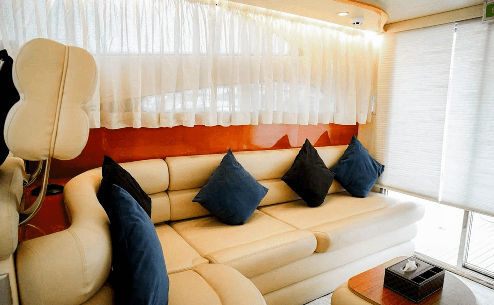 White Fish 48ft yacht rental Dubai gallery image 6